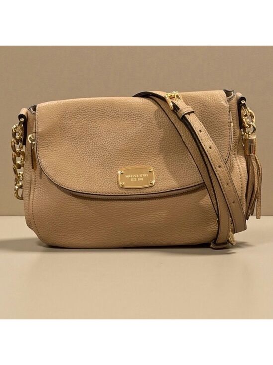 MICHAEL Michael Kors Handbags - Michael Michael Kors Beige Pebbled Leather Crossbody Bag Gold Hardware EUC